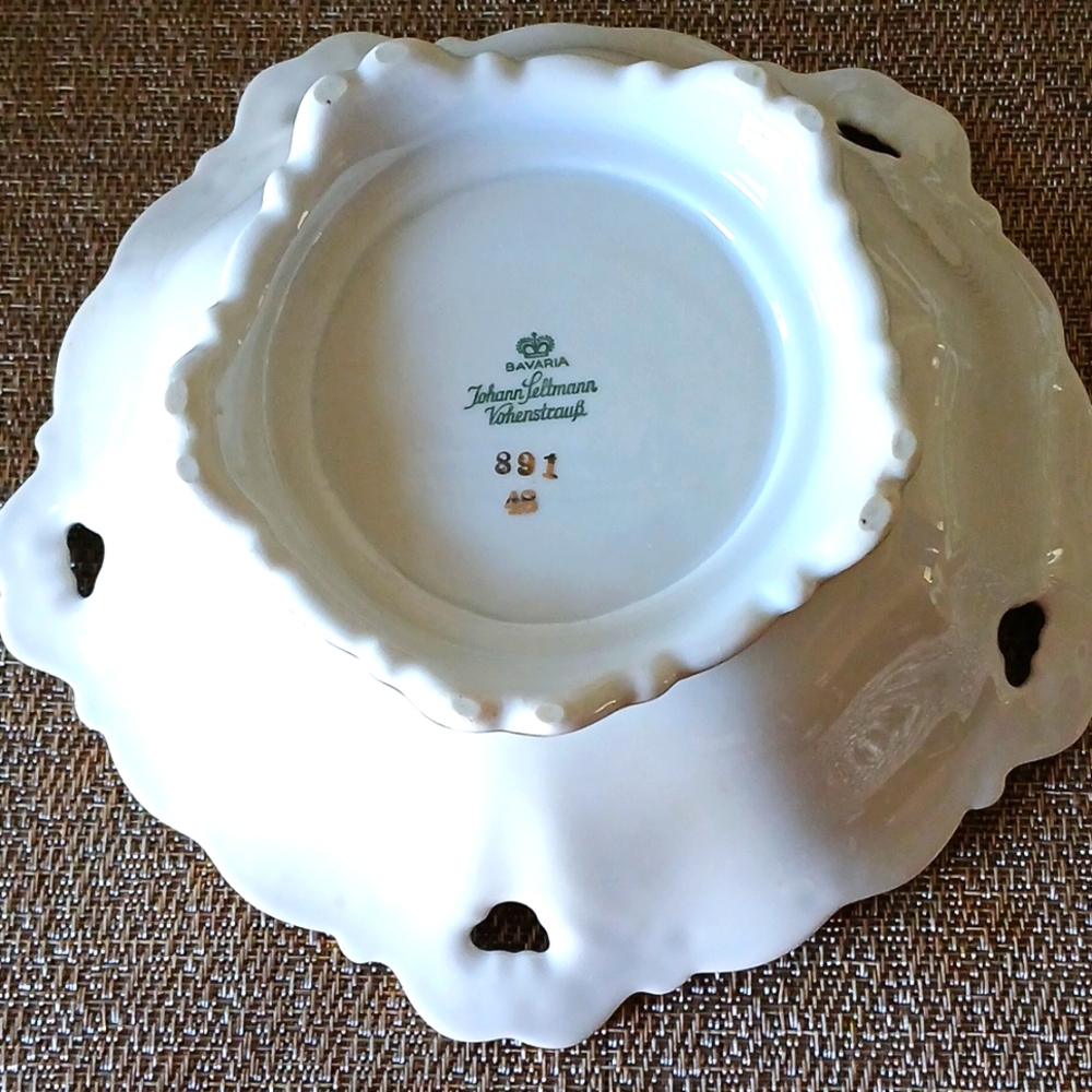 Vintage Floral Bavarian Porcelain Bowl with Gold Accents - Picture 2 of 4